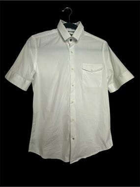 Zara White Short-Sleeve Button-Down Shirt with Chest Pocket